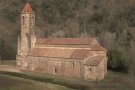 Troben sota el monestir benedictí de Sant Joan les Fonts les restes d'un temple anterior al segle XII