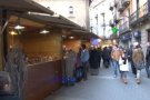 La Fira del Pessebre emplena el centre d'Olot amb productes nadalencs