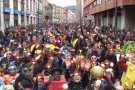 La canalla de la Garrotxa omple el centre d'Olot en una tarda engrescadora de Carnaval Infantil