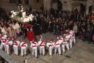 La processó dels Dolors atreu fidels i visitants a Besalú per encetar la Setmana Santa