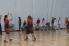 El CB Olot derrota el CE Escola del Carme (67-66) i aconsegueix la permanència virtual a primera catalana a tres jornades pel final