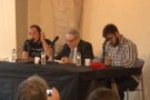 El diàleg públic de David Fernández i Manuel Milián sobre el procés omple la sala d'actes de la Cúria Reial de Besalú