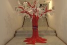 La galeria Arcadi Calzada exposa l'Arbre del Somriure de l'artista francesa Michèle Vert-Nibet