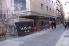Alguns contratemps en les obres de Mango i Abacus retarden l'obertura dels comerços, que ara es preveu entre març i abril
