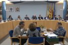 El ple de l'Ajuntament d'Olot aprova per unanimitat una addenda al Reglament Orgànic Municipal per treure la imatge del rei i la bandera espanyola del saló de sessions