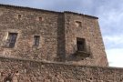 La situació del Castell de Santa Pau s'explica en profunditat a la 7mana Girona