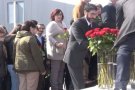 Carles Puigdemont i Mariano Rajoy presideixen l'acte homenatge a les víctimes de Germanwings la vigília del primer aniversari de la tragèdia
