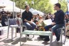 Olot Televisió va seguir el Sant Jordi en directe des del Firal d'Olot, amenitzant la diada amb la música dels Ministrers i els Tortellinis
