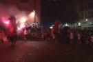 Els balls del Drac i del Pollastre enceten les festes del barri del Carme amb la màgia del foc i la unicitat de les coreografies
