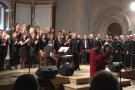 El concert solidari organitzat per Càritas Garrotxa a l'Escola Pia fa brillar el Cor Gòspel Girona