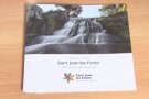 L'Ajuntament de Sant Joan les Fonts presenta la guia turística del municipi i el primer conte del capgrós Jaumet