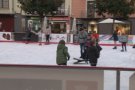 La pista de gel de la plaça Major manté els números de públic de l'any passat