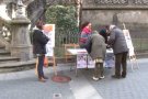 Olot es suma a la campanya 'Casa nostra, casa vostra' recollint signatures a favor de l'acollida de refugiats