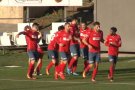 L'Olot s'imposa amb dificultats a la Montañesa i veu el play-off a tocar (2-1)