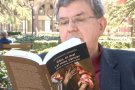 L'escriptor olotí Lluís Busquets reflexiona sobre la fe i els contratemps al llibre 'Déu, el mal i el meu càncer'