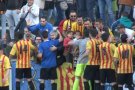 L'Olot rep una clatellada d'un Sant Andreu que aconsegueix remuntar el marcador en la darrera mitja hora de joc (2-3)