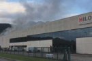 Un incendi crema una sala de la fàbrica Hilosa de les Preses