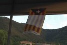 Les Preses desplega una estelada gegant a la pista poliesportiva del municipi i farà el mateix a les instal·lacions del Bosc de Tosca