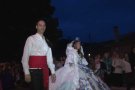 El Ball Pla de Sant Miquel treu més de 90 vestits de paper al carrer