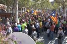 Olot es suma a la Marató per la Democràcia omplint el passeig del Firal