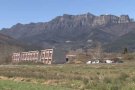 La Vall d'en Bas obre les portes de la residència als veïns perquè descobreixin com avancen les obres abans d'inaugurar-se a l'estiu