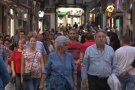 Olot celebra la vuitena Shopping Nit amb la participació de 72 establiments