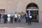 Els actes de commemoració de l'1 d'Octubre a Olot han començat amb la lectura d'un manifest davant l'Ajuntament d'Olot