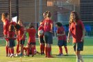 Els equips femenins de la Unió Esportiva Olot s'assenten a la dinàmica competitiva entrenats per jugadores del primer equip