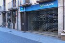 Clients d'una botiga de telefonia aturen un robatori al centre d'Olot