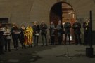 Desenes de persones es concentren a Olot en rebuig a les detencions de la Policia Nacional als CDR i alcaldes de la CUP