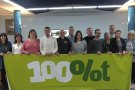 14 empreses signen la vinculació amb la marca 100% Olot, que ja agrupa més de 150 empreses i associacions
