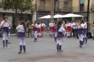 Els Bastoners i Grallers d'Olot celebren el 25è aniversari amb una cercavila en diferents punts del centre de la ciutat