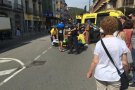 Un motorista resulta ferit en una topada amb un turisme a Olot