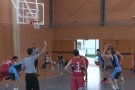 El CB Vall d'en Bas comença la temporada amb bon peu i supera el CB La Garriga (63-54)