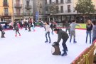 500 escolars hauran passat per la pista de gel d'Olot aquesta setmana