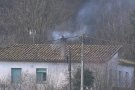 L'incendi d'una xemeneia malmet part del sostre d'una vivenda de la Vall d'en Bas la nit de Nadal