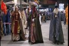 Melcior, Gaspar i Baltasar es passegen pel Firal d'Olot durant la cavalcada
