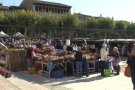 L'Ajuntament d'Olot manté el mercat setmanal del dilluns però només amb parades de productes frescos