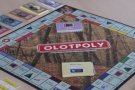 El popular Monopoly arriba a Olot amb una versió del joc de taula KM0