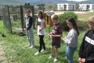 L'alumnat de l'Escola La Bòbila de Les Preses inaugura el primer biblioniu del municipi