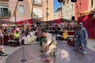 La companyia La Baldufa acosta la cultura al barri de Sant Francesc amb l'espectacle 'Bye, bye confetti'