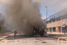 Ensurt en un carrer del polígon de Les Preses per l'incendi d'un camió