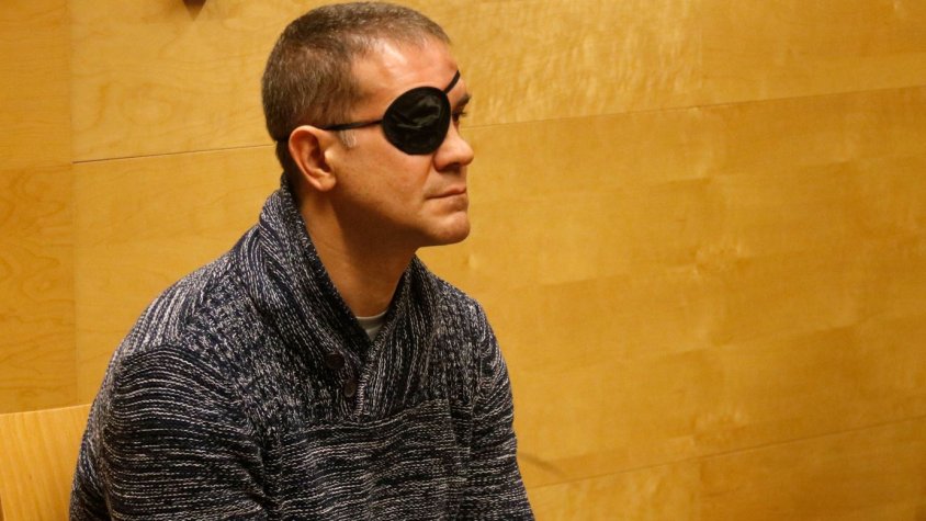 El policia que va matar la parella a Olot tenia la capacitat de control "disminuïda" per la "ràbia", segons els perits