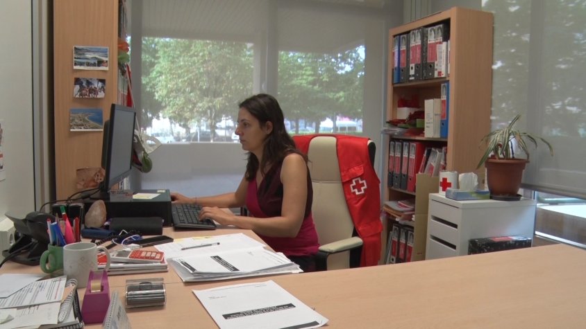 Vuit de cada deu persones que atén Creu Roja a Girona pateix soledat no volguda