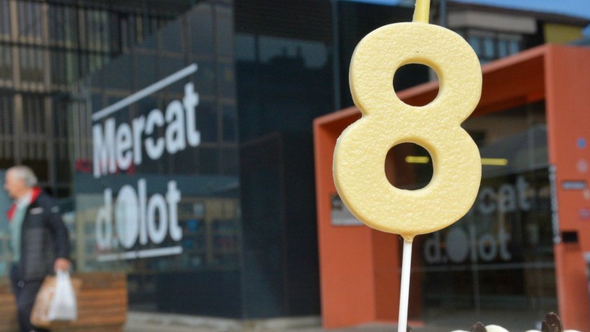 La nova Plaça Mercat d’Olot celebra el seu vuitè aniversari