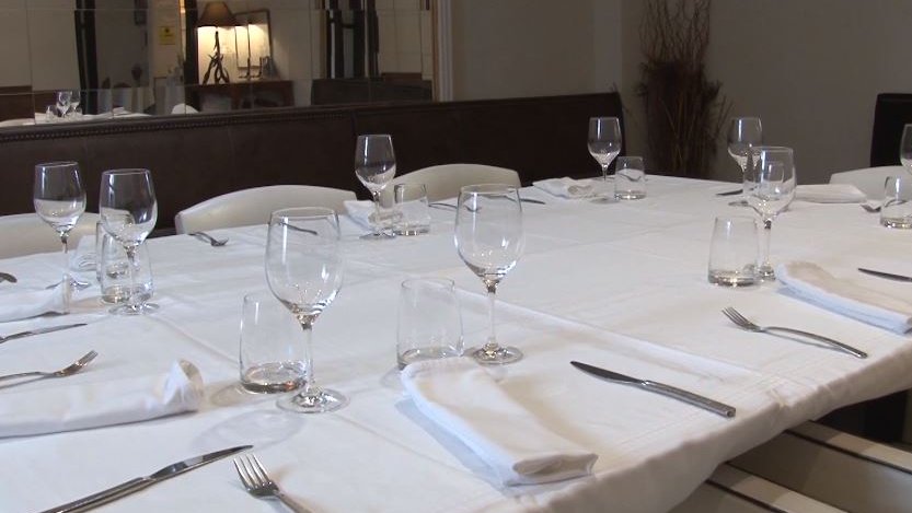 Obrir menys hores o menys dies: la nova estratègia de la restauració per sostenir la puja de preus