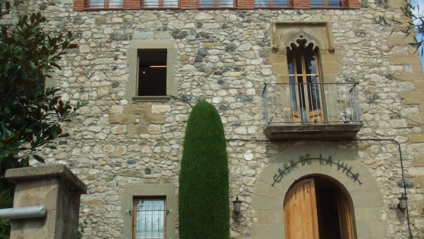 Cinc regidors de Junts de les Planes d'Hostoles pleguen en bloc i l'equip de govern es queda només amb tres membres