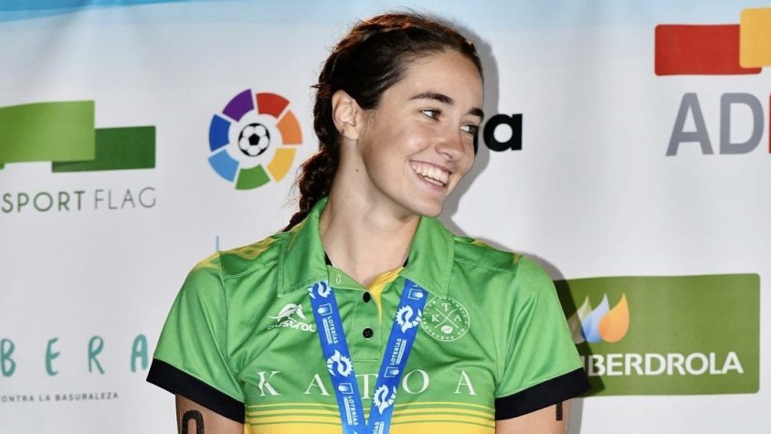L'olotina Clara Aulinas, entre les millors triatletes catalanes del moment