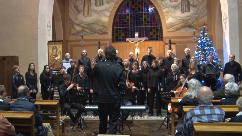Quatre corals olotines s'uneixen al tradicional Concert de Nadal als Caputxins
