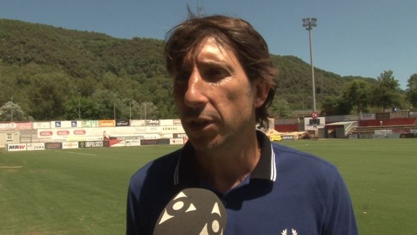 La Unió Esportiva Olot mira de reüll la finestra hivernal del mercat de fitxatges